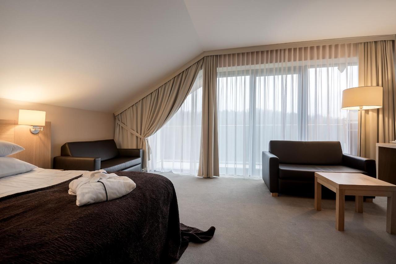 Hotel Bukovina ブコビナ・タトシャンスカ エクステリア 写真