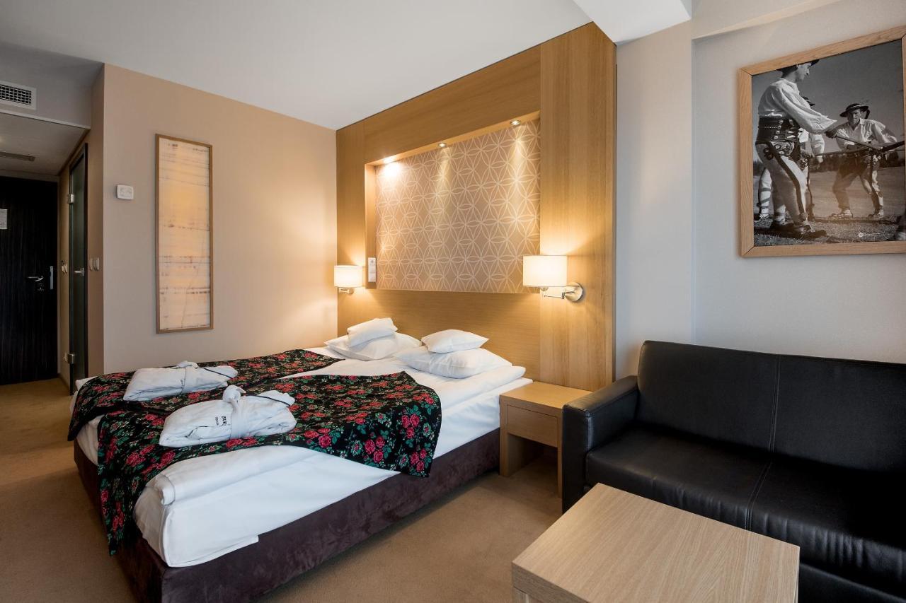 Hotel Bukovina ブコビナ・タトシャンスカ エクステリア 写真