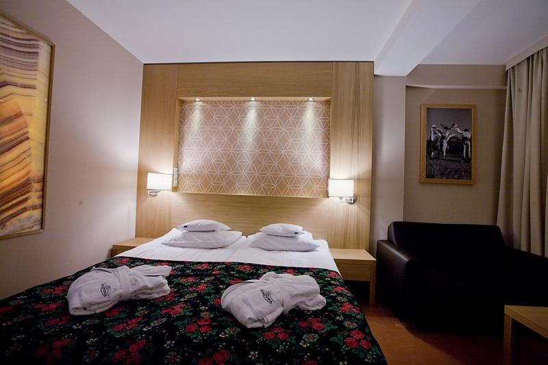 Hotel Bukovina ブコビナ・タトシャンスカ エクステリア 写真